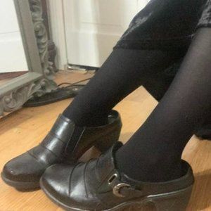 Easy Street Goth Clogs